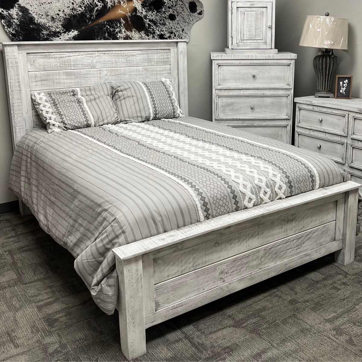 Richmond Queen Bed