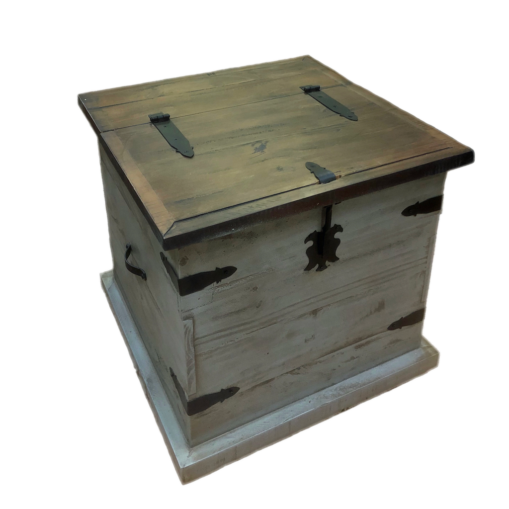 Ruidoso Trunk Coffee Table Set