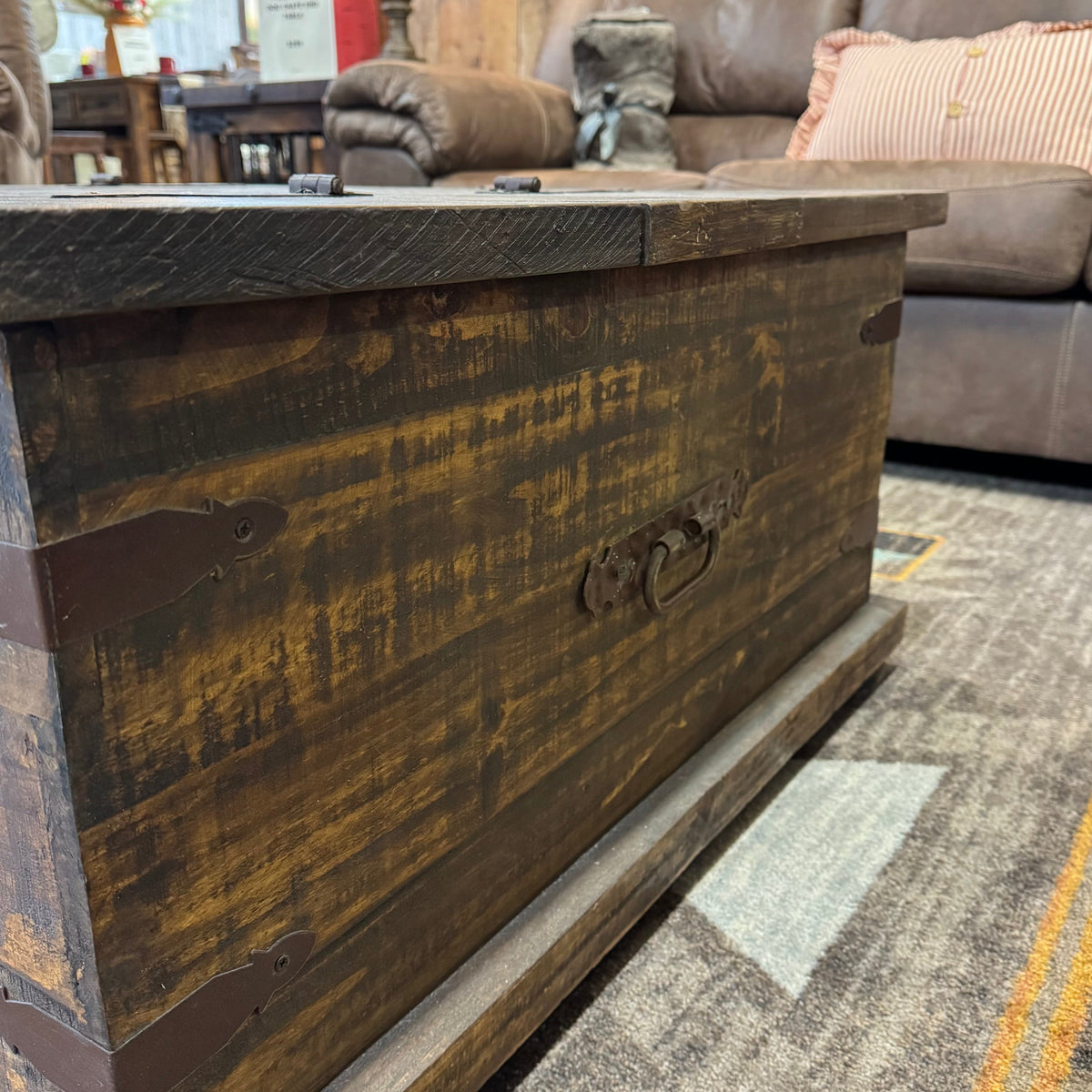 Canyon Trunk Coffee Table Set
