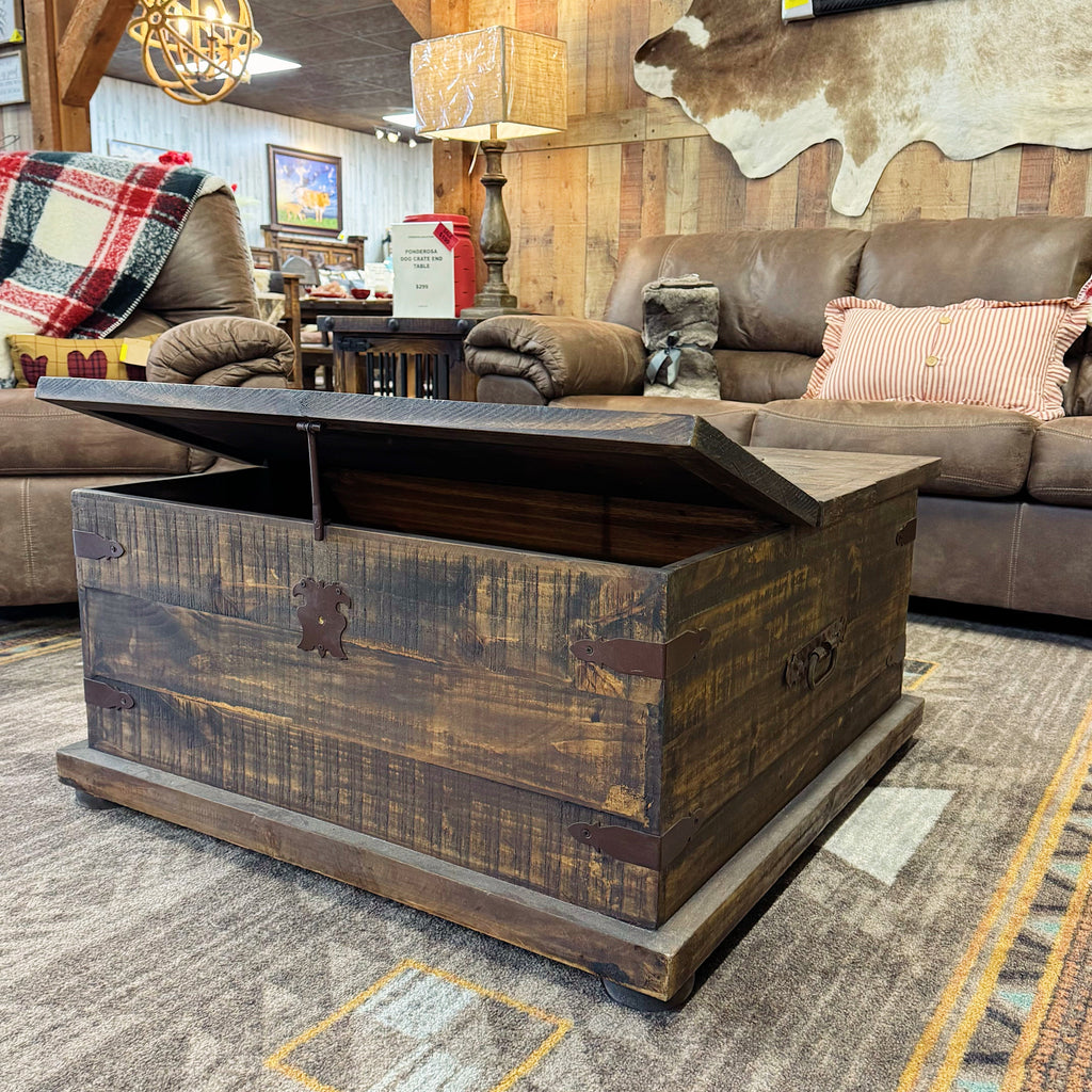 Canyon Trunk Coffee Table Set