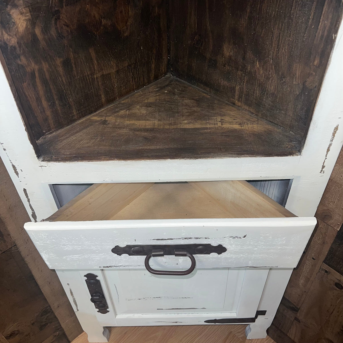 Gatlinburg Corner Hutch