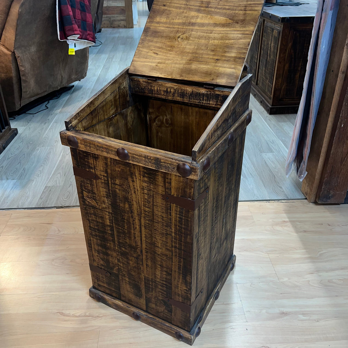 Bonanza Trash Can
