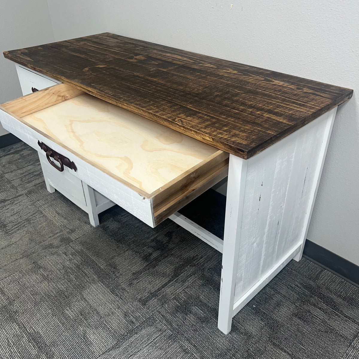 Shenandoah Study Desk